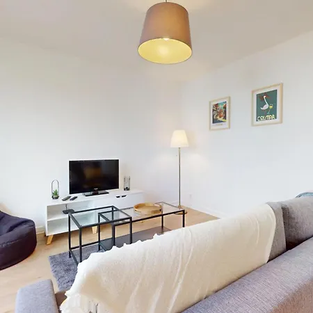 La Belle Etape Avec Parking Apartmán *